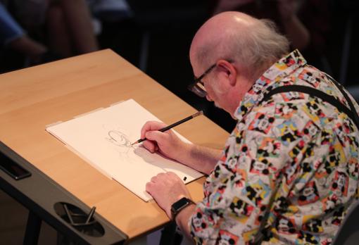 Eric Goldberg, dibujando a Mickey Mouse