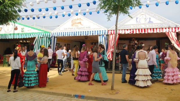 El debate se centra sobre la fecha idónea para lograr más afluencia a la Feria
