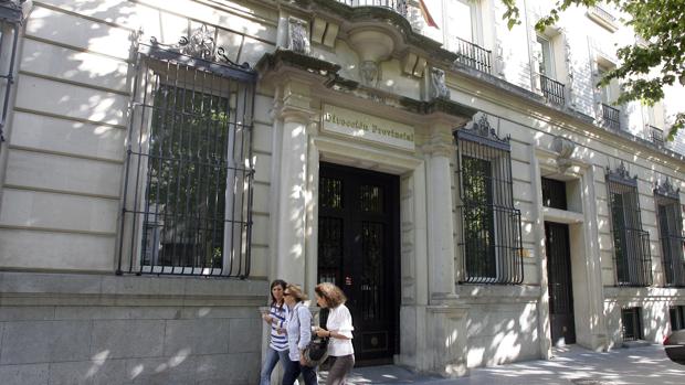 Fachada principal de la Tesorería de la Seguridad Social