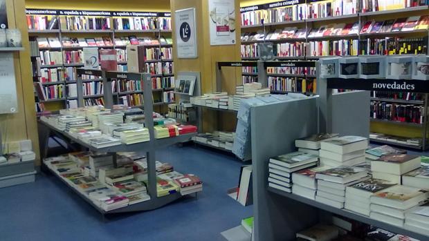 Fotografía del interior de la librería Lé, en Madrid