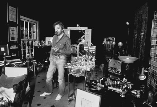 Gainsbourg, fotografiado en su domicilio el 5 de julio de 1982