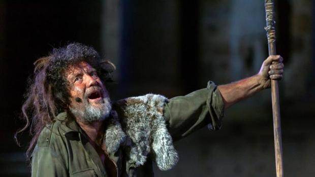 Pedro Casablanc durante la obra «Filoctetes»