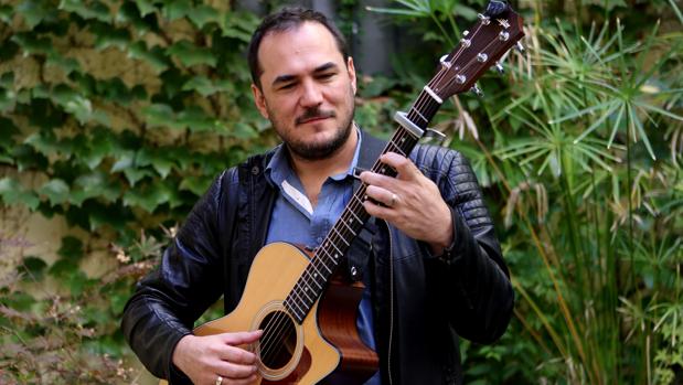 Ismael Serrano tuvo que pedir calma por un rifirrafe político entre su público en Barcelona