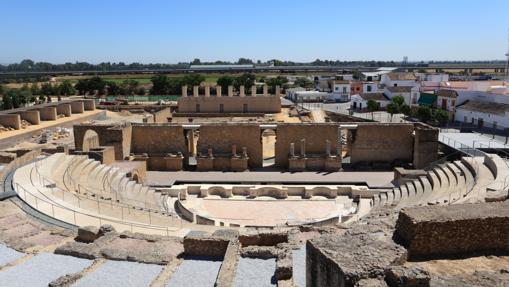 Vistas del teatro de Itálica, en Santiponce