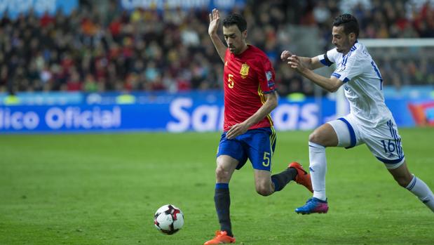 Busquets, en el España-Israel del pasado mes de marzo