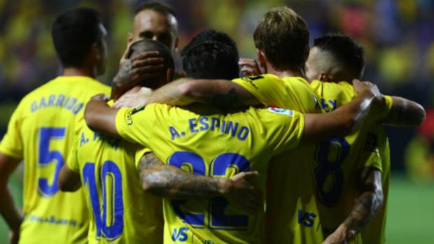 El Cádiz CF ganó 2-0 al Girona
