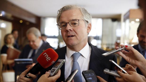 Sebastián Albella, presidente de la CNMV, en Valencia