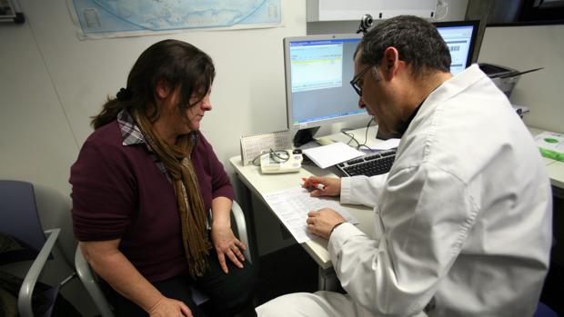 Casi dos millones de funcionarios reciben asistencia médica a través de Muface, Mugeju e Isfas