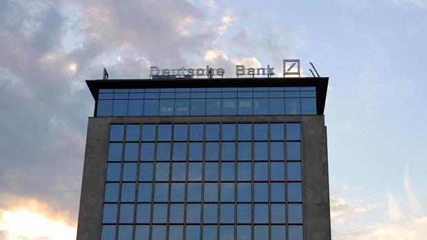 Fahada del Deutsche Bank en l avenida diagonal de Barcelona