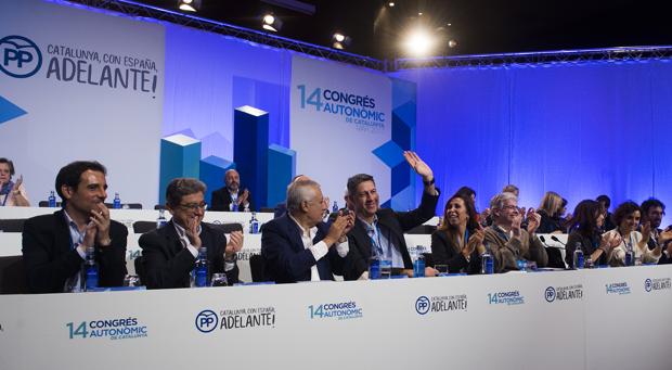 Xavier García Albiol saluda a los asistentes al XIV congreso del PP catalán