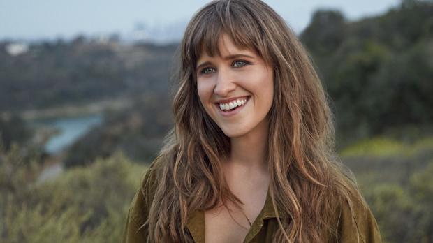 Amber Coffman presentará su estreno en solitario