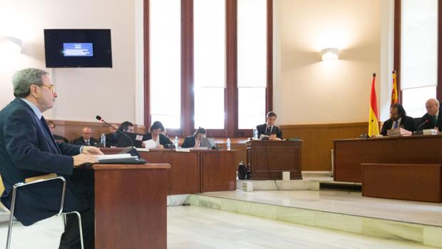 El expresidente de Catalunya Caixa, este jueves declarando ante la Justicia