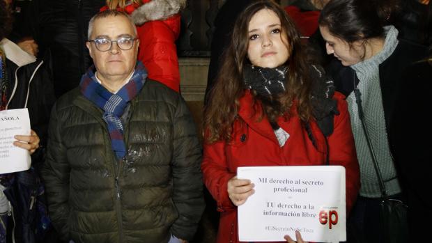 Concentración en apoyo a los periodistas de Europa Press y el Diario de Mallorca en Palma