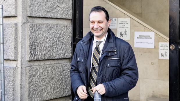 El exalcalde de Segovia, Pedro Arahuetes, a la salida de su declaración