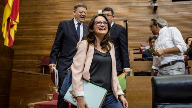 Oltra, en las Cortes junto a Ximo Puig (PSPV) y Enric Morera (Compromís)