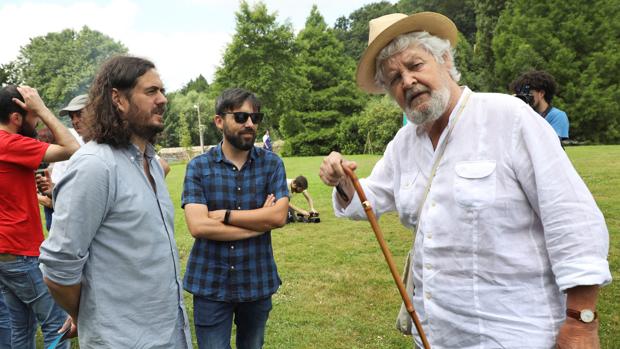 Beiras, a la derecha, junto al líder de Anova, Antón Sánchez, el pasado mes de julio