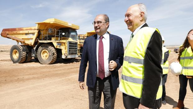 El presidente aragonés, Javier Lambán, visitó esta semana la zona que ha empezado a urbanizarse para acoger la nueva fábrica agroalimentaria de Bonárea