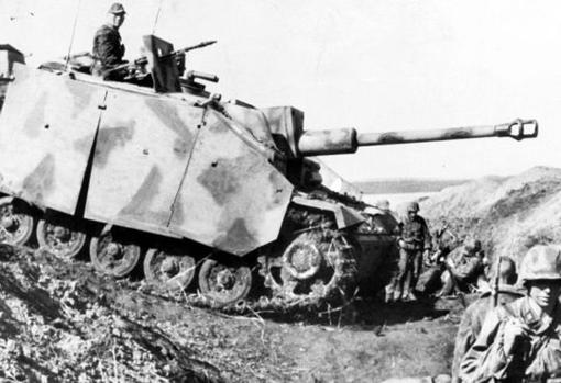 Blindados germanos en Kursk