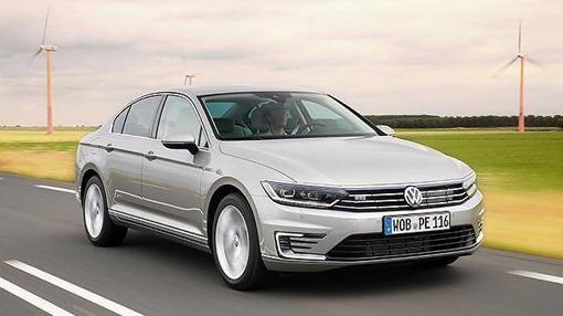 Según se hacen mayores los hombres prefieren el Volkswagen Passat