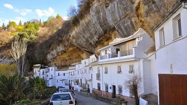 Setenil de las Bodegas, entre los pueblos más bonitos de España.