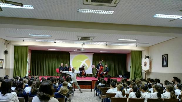 El colegio utrerano de la Sagrada Familia pone en marcha a lo largo del año numerosos eventos culturales