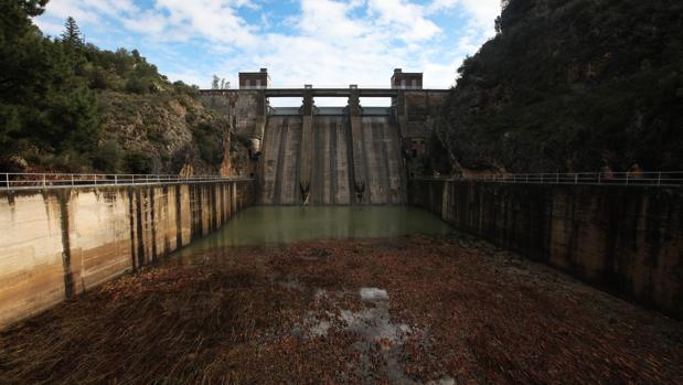 El año hidrológico entra en su recta final con un descenso notable de las lluvias registradas.