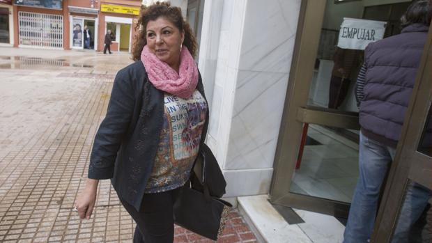 Pilar Tubío, en 2016, entrando en los juzgados de San José.