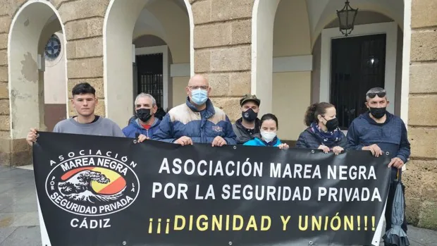 Amenazas, gritos y mamparas destrozadas en la sede municipal de Asuntos Sociales.