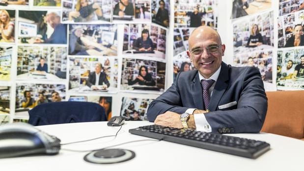 Ángel Durántez dirige la clínica Neolife, especializada en Medicina Preventiva Antiaging