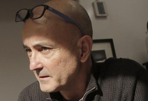 Los padres deben supervisar el uso de las nuevas tecnologías por parte de sus hijos desde la infancia, dice el psicólogo Alfredo OIiva