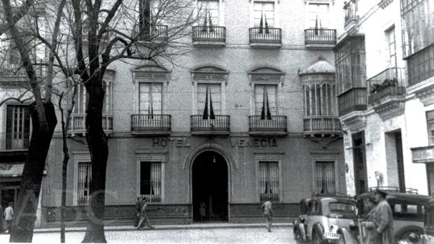 El Hotel Venecia en el año 1950